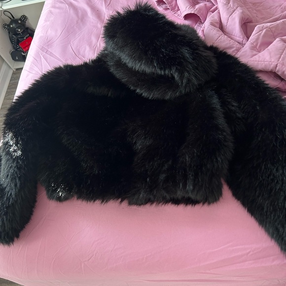 Marni Girls' Black Faux Fur Hooded Jacket with Sequin Logo - Picture 2 of 2